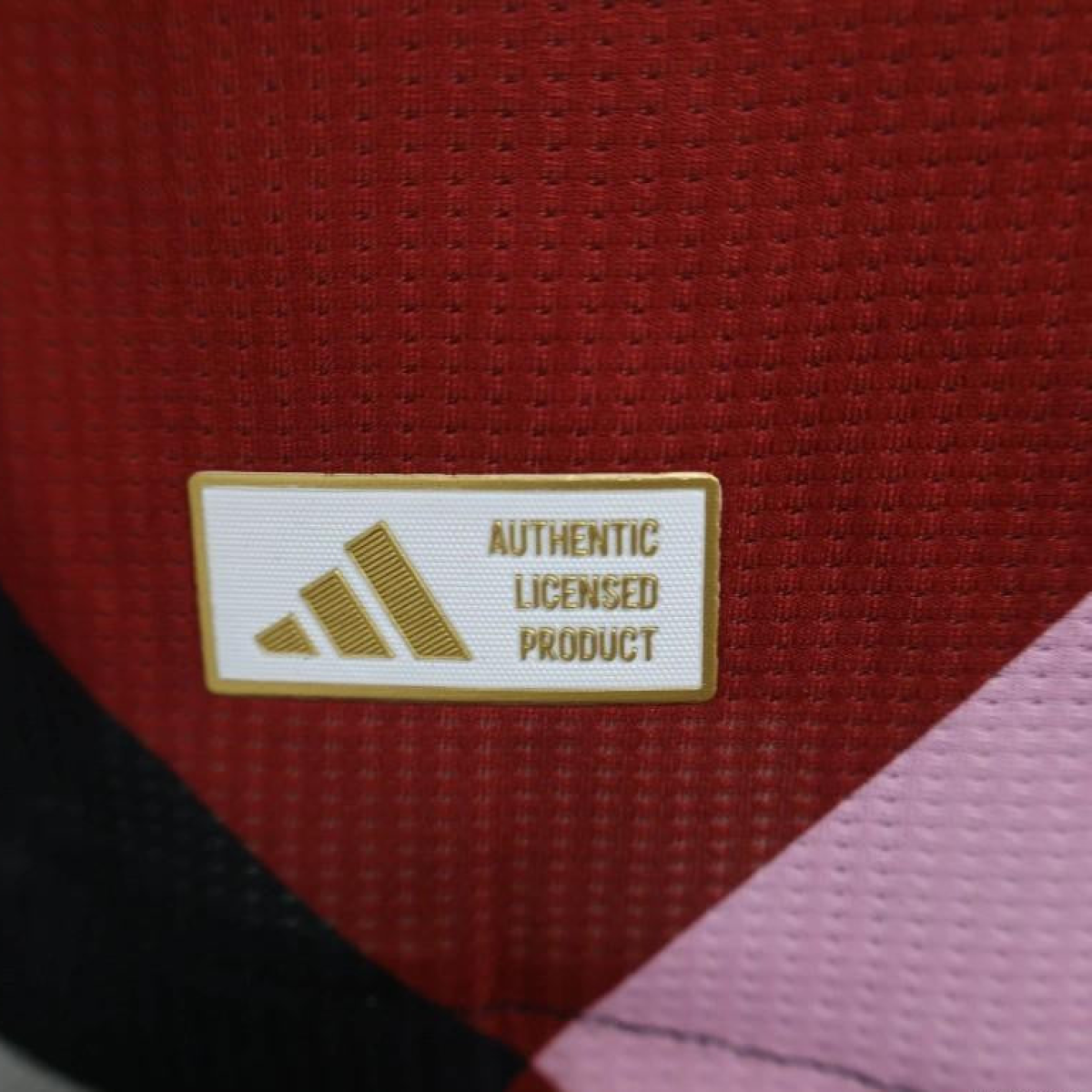 25/26 Player Version Bayern Munich Training Grid Pattern Jersey