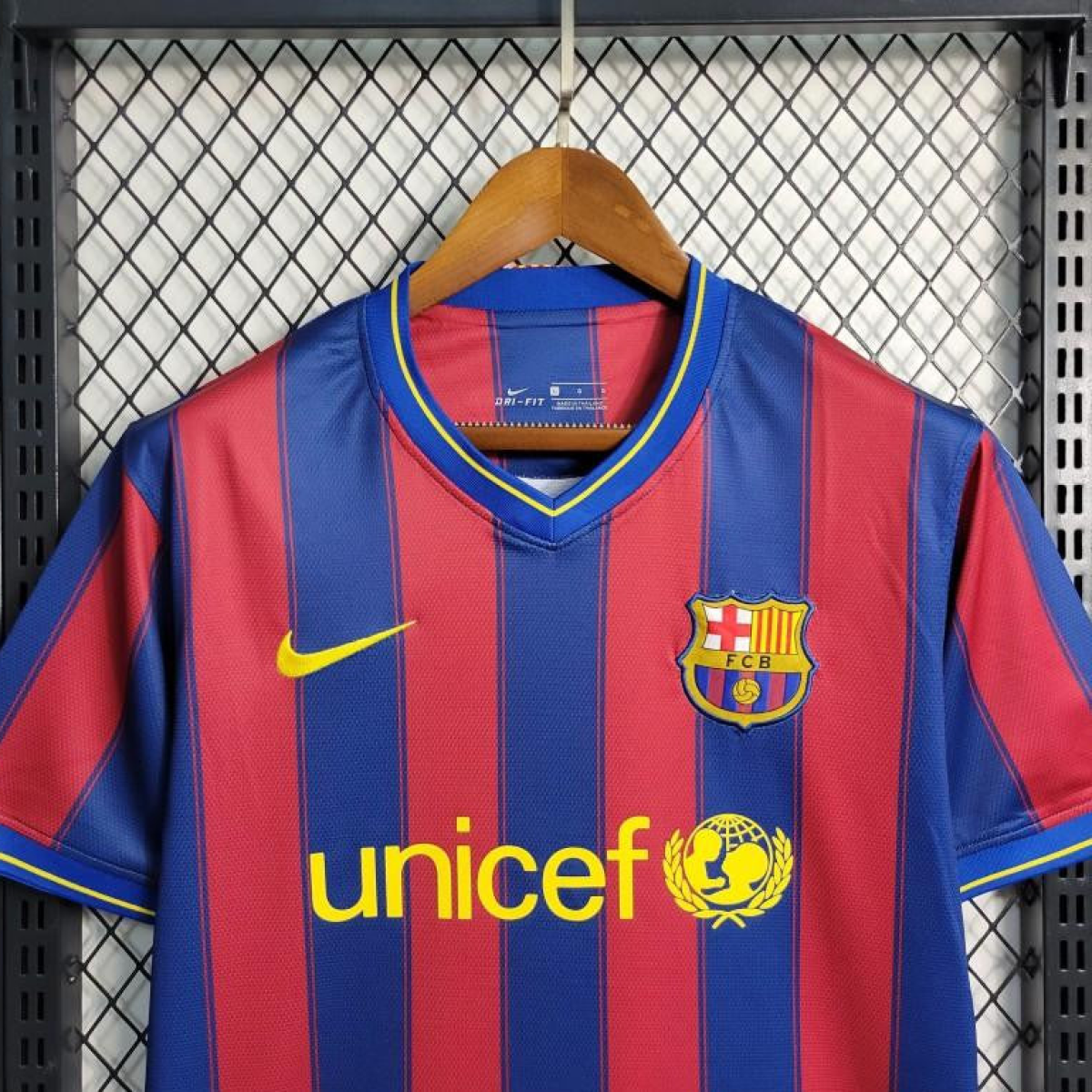 Retro 09-10 Barcelona Home Soccer Jersey