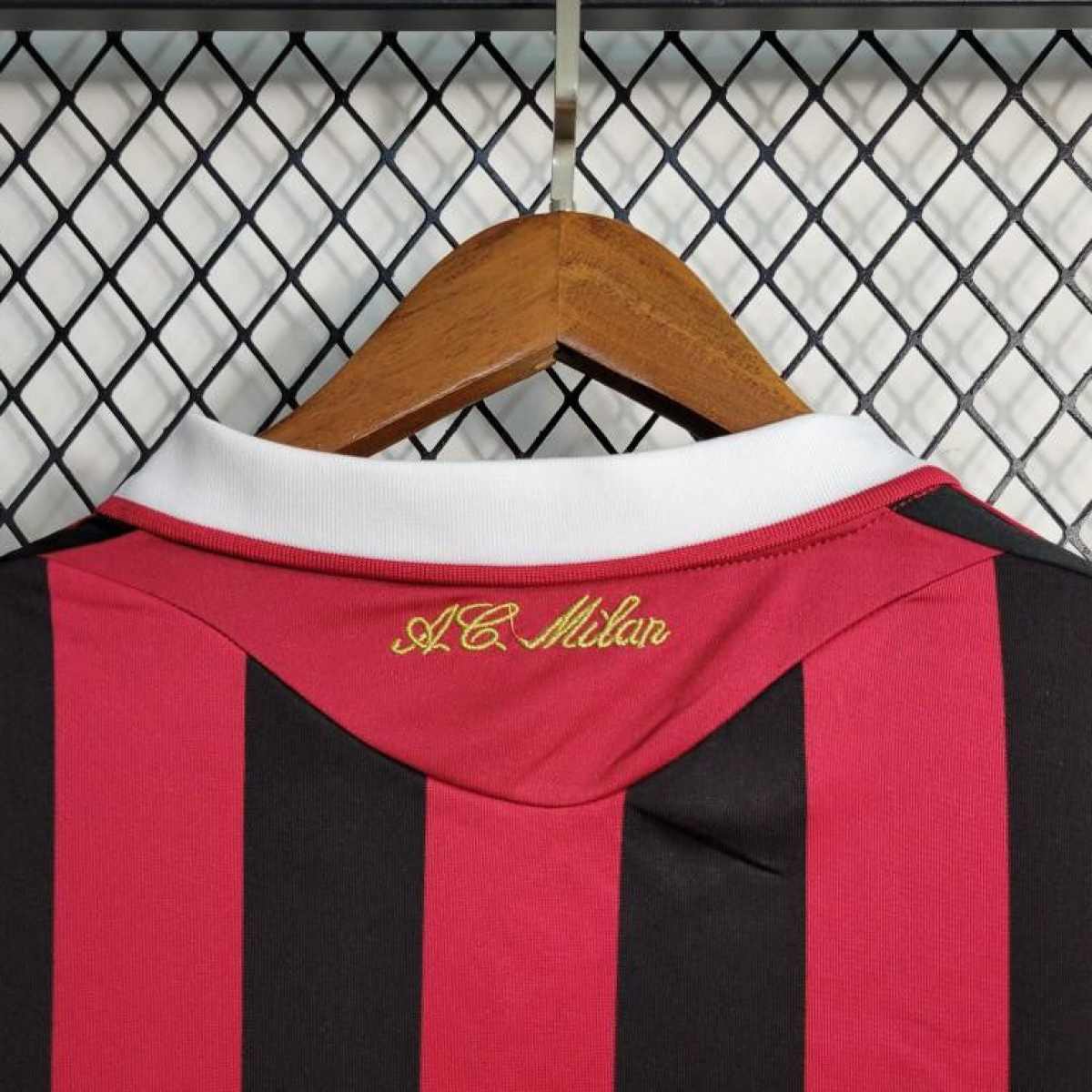Retro 2009-10 AC Milan Home Jersey