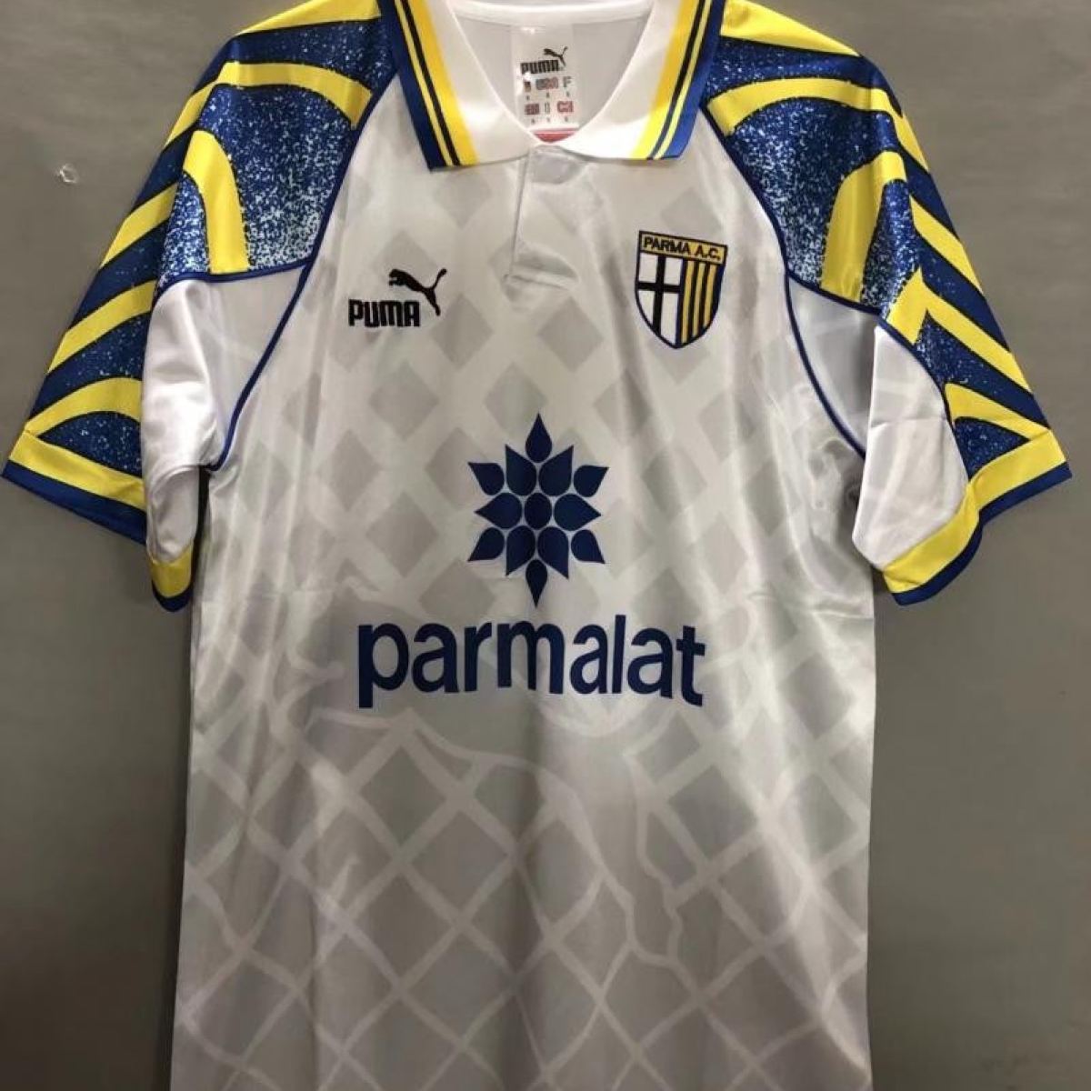Retro 95/97 Parma Home Soccer Jersey