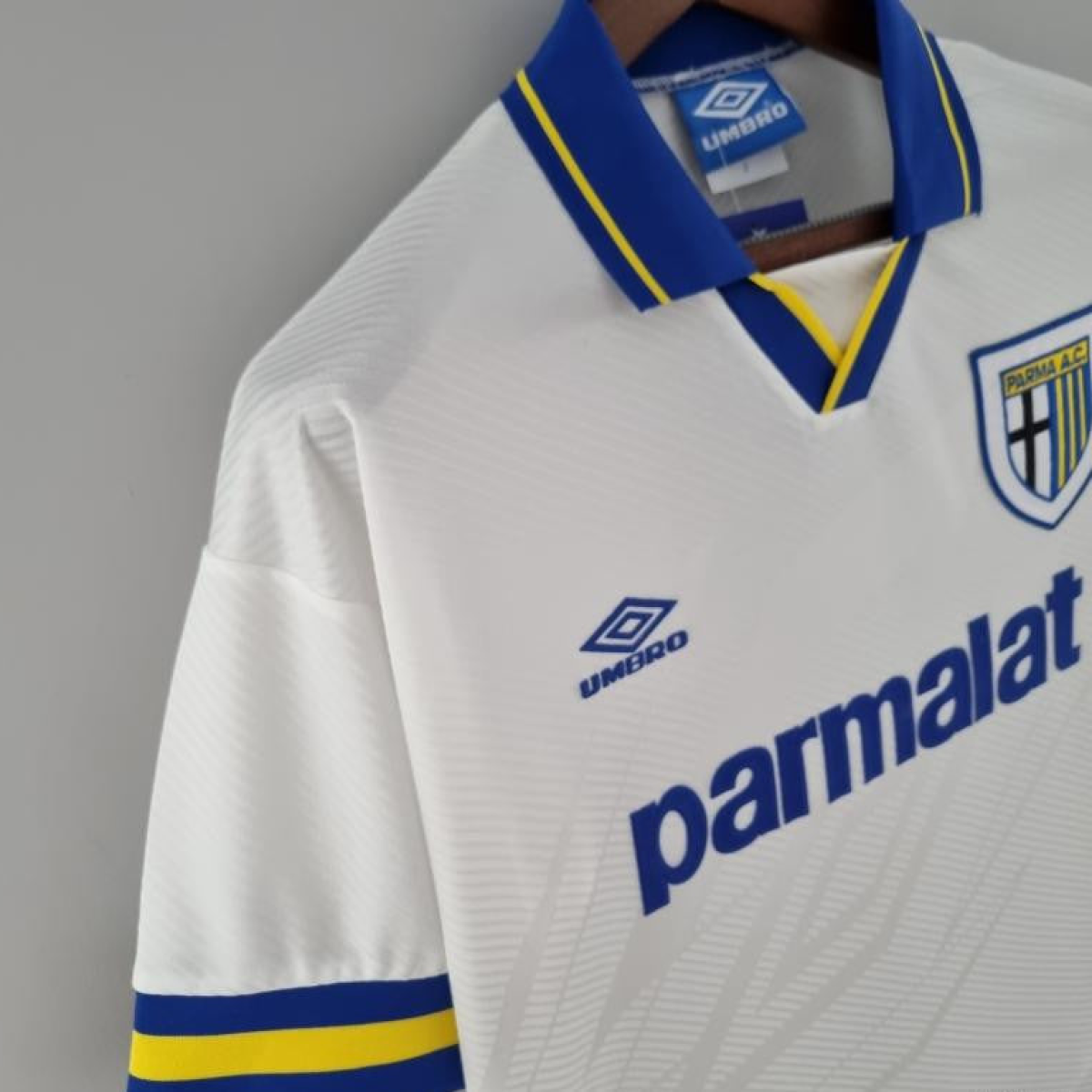 Retro Parma 93/95 Away Soccer Jersey