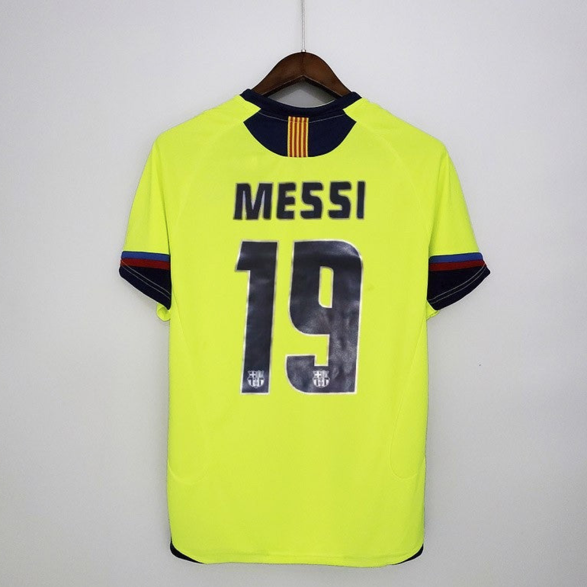 Retro Barcelona 05/06 away Soccer Jersey