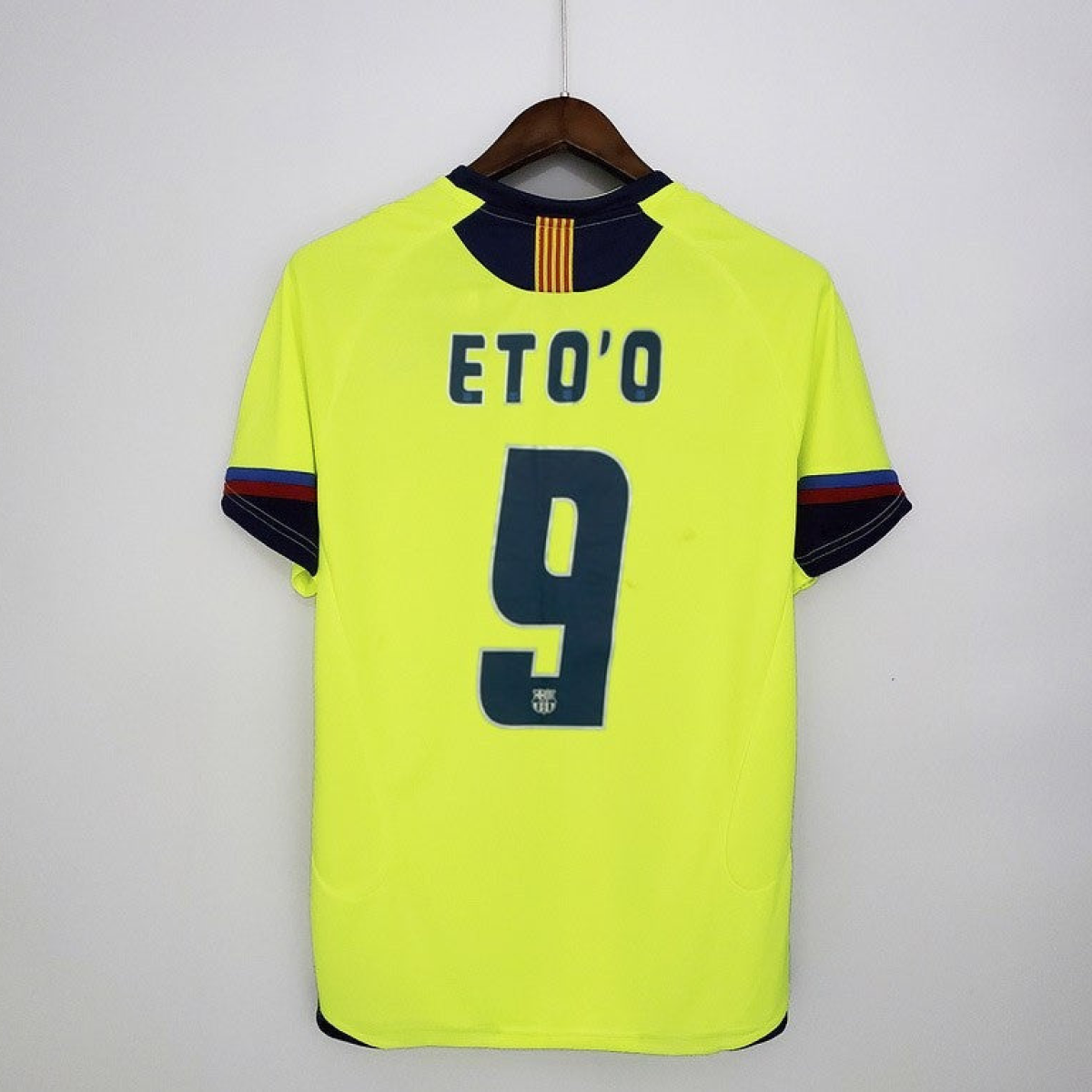 Retro Barcelona 05/06 away Soccer Jersey