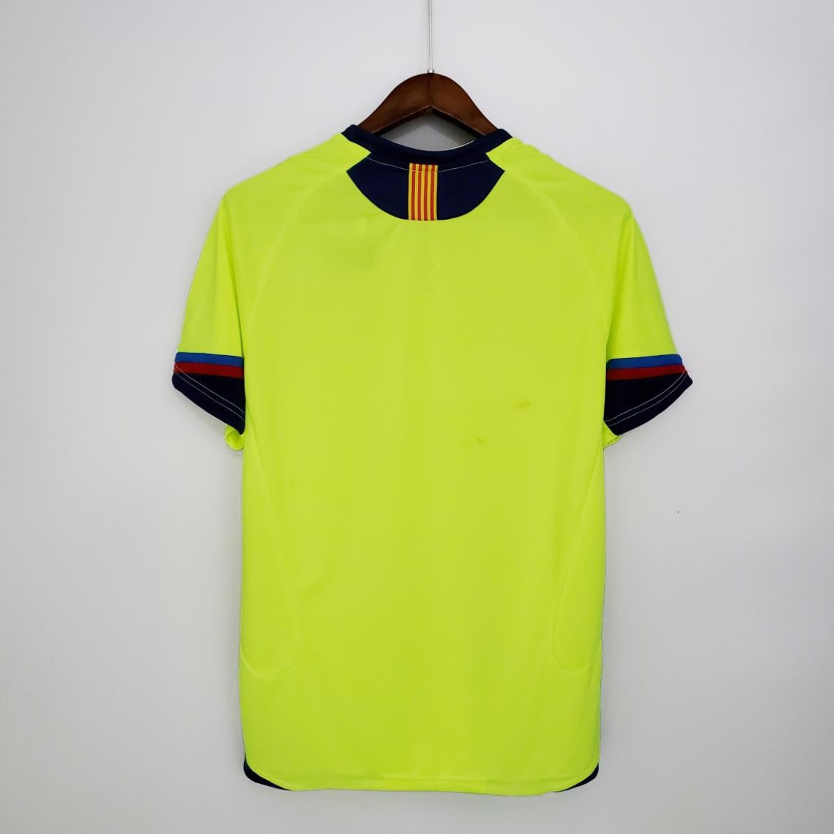 Retro Barcelona 05/06 away Soccer Jersey