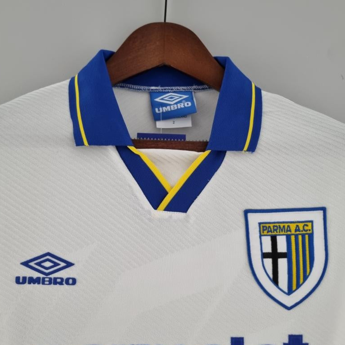Retro Parma 93/95 Away Soccer Jersey